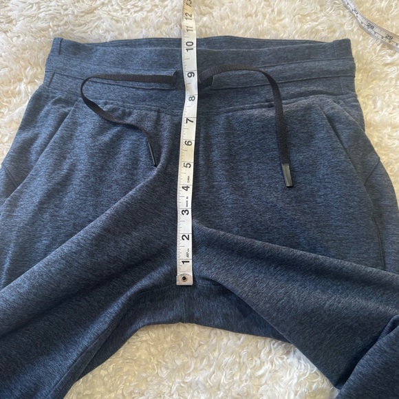 Lululemon Ready to Rulu Jogger 29"
Heathered True Navy / Black Size 6 W5BXLS - Picture 10 of 14